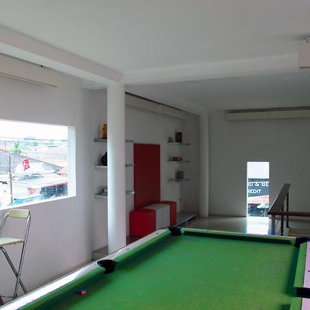 Flat06 Cipete Hotel Jakarta Buitenkant foto